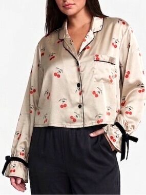 Bella Satin Mon Cheri Cherry Print Pajama Top Womens Size XL Button Down Shirt